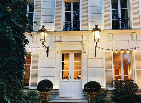 Secret Paris: Hotel Particulier Montmartre 